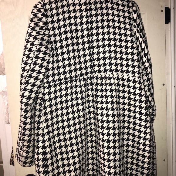 Jacket - Picture 2 of 4